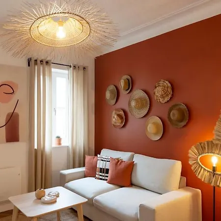 Bohemian Bakoua & Chesterfield Cottage, Hyper-centre Appartamento *