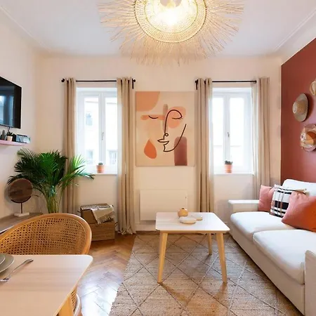 Bohemian Bakoua & Chesterfield Cottage, Hyper-centre Appartamento *