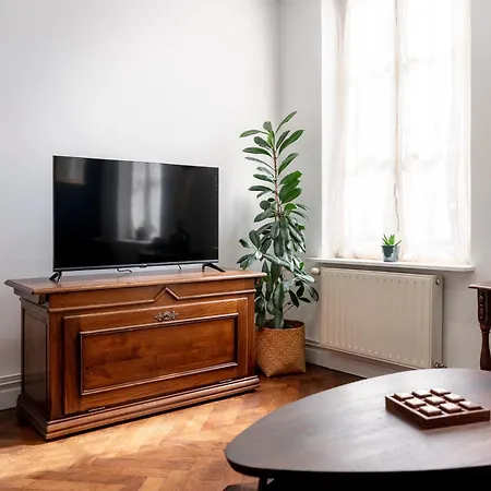 Bohemian Bakoua & Chesterfield Cottage, Hyper-centre Appartamento Metz