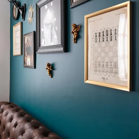 Bohemian Bakoua & Chesterfield Cottage, Hyper-centre Appartamento